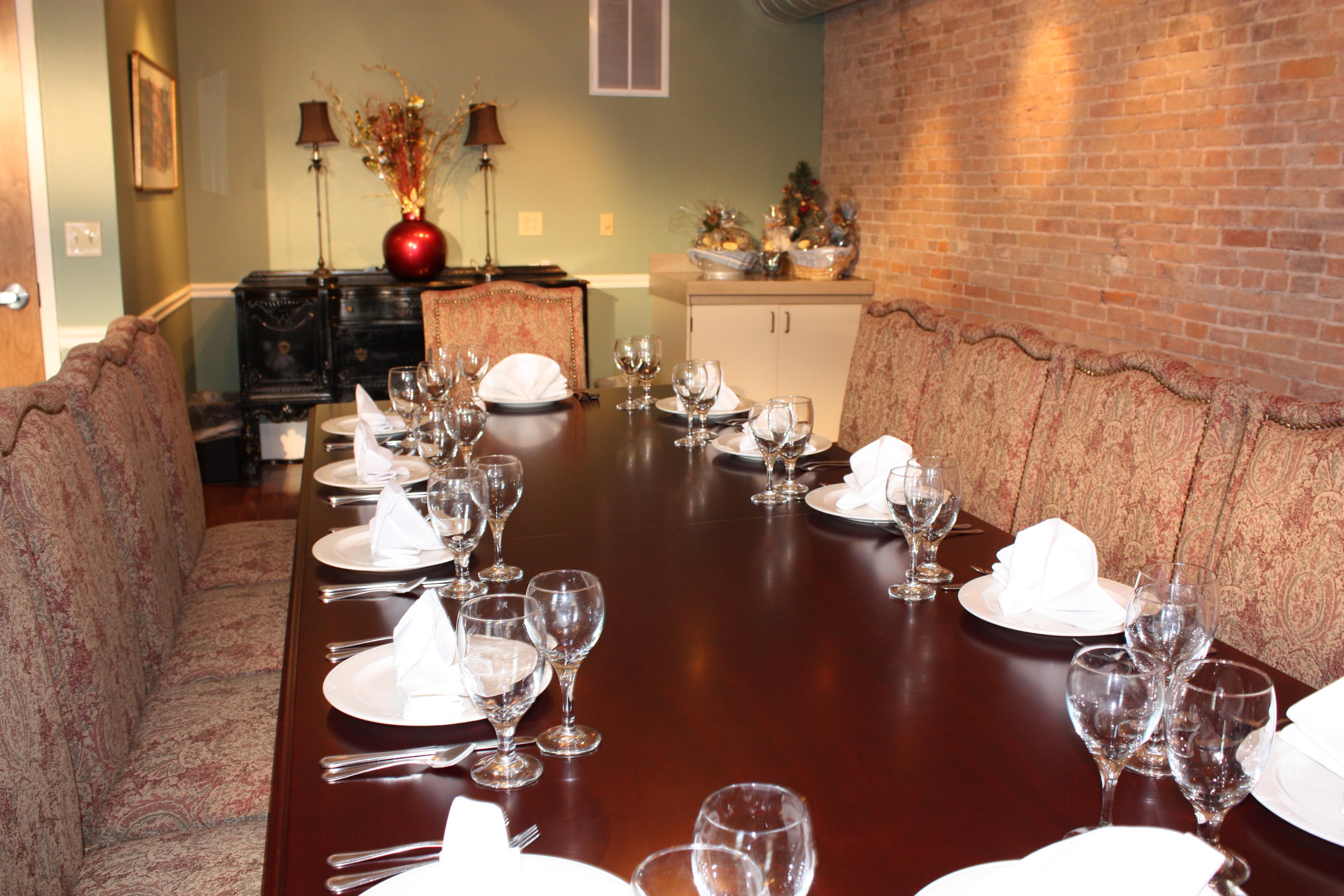 Private Dining/Meeting Space - Max Capacity: 12