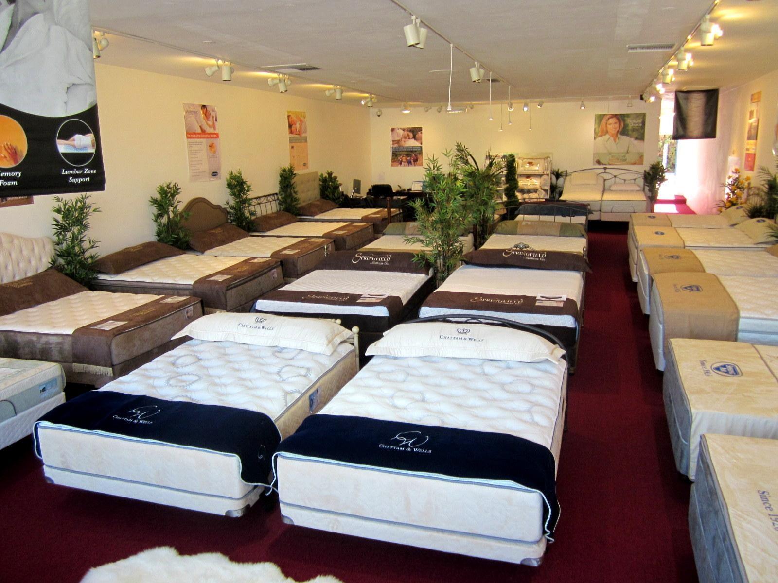 L.A. Mattress Stores in Studio City - Showroom