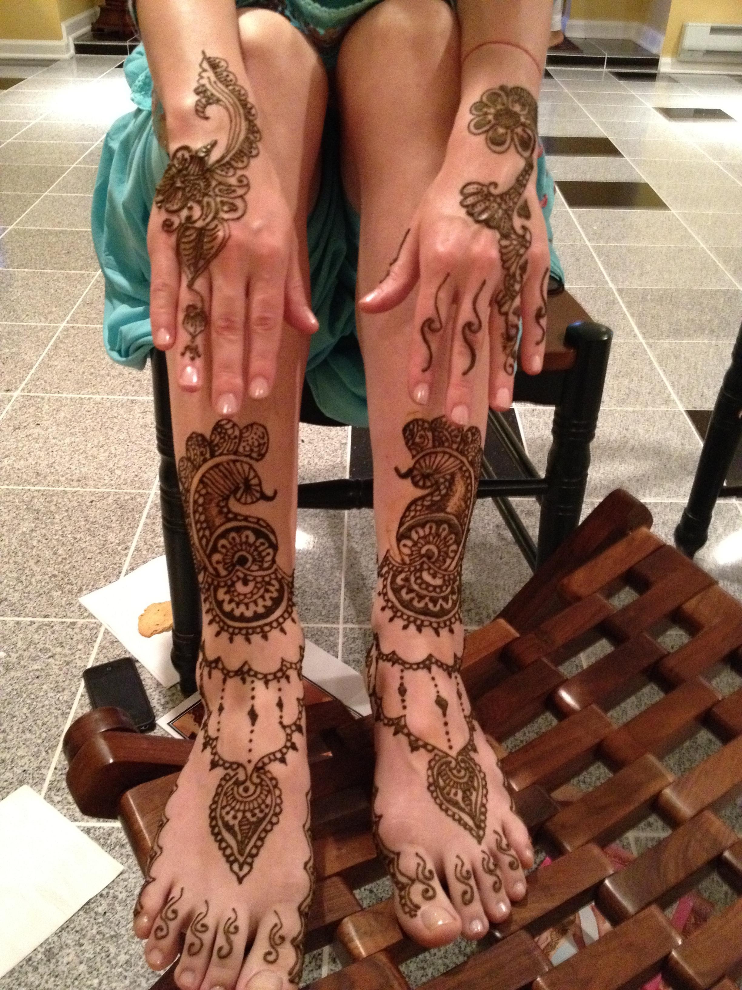 Henna Artist