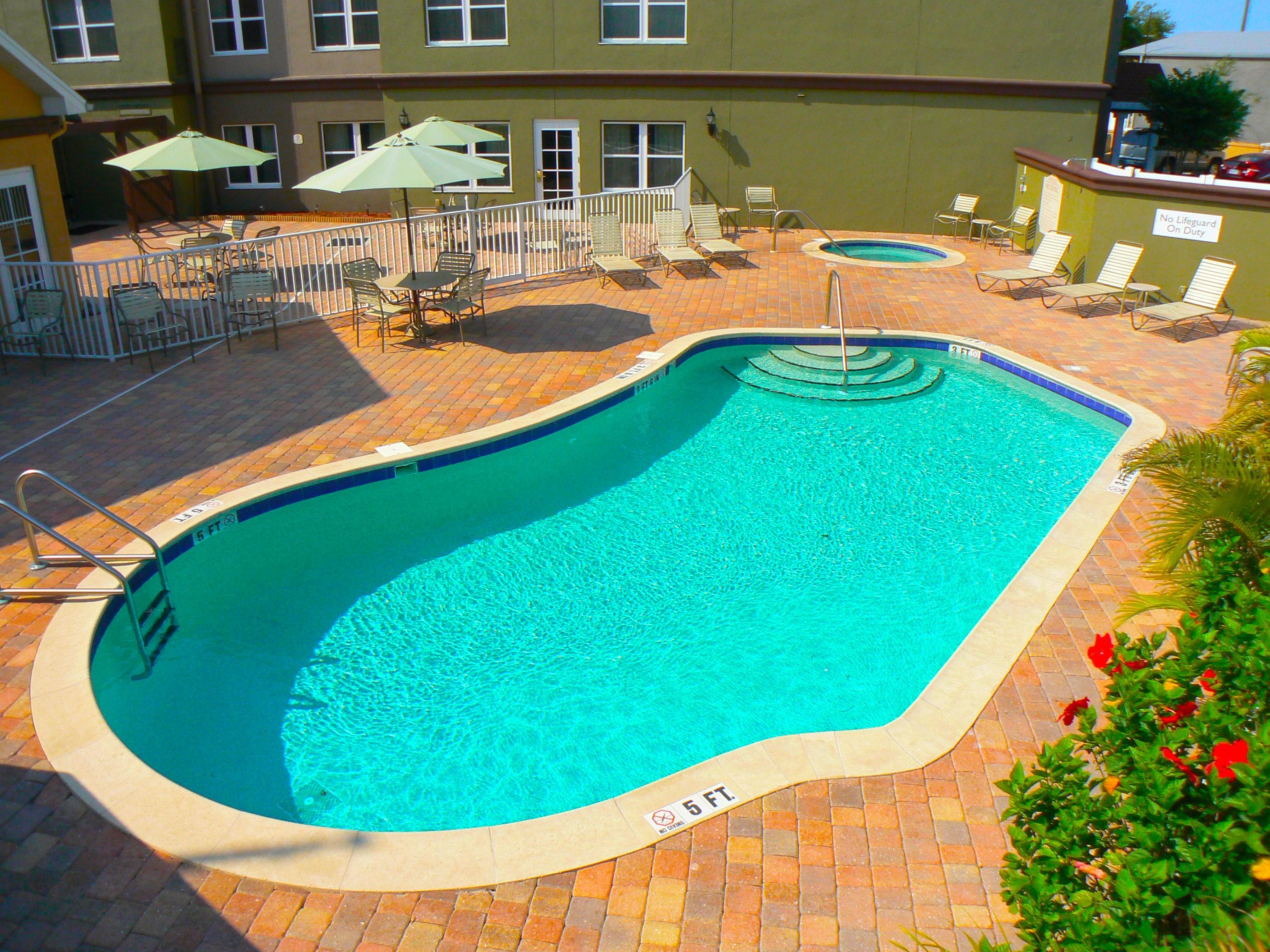 Enjoy the warm Florida breeze while relaxing the day away by our outdoor pool and unwind in our outdoor whirl pool. Our poolside grill is a great way to spend time with friends and family!