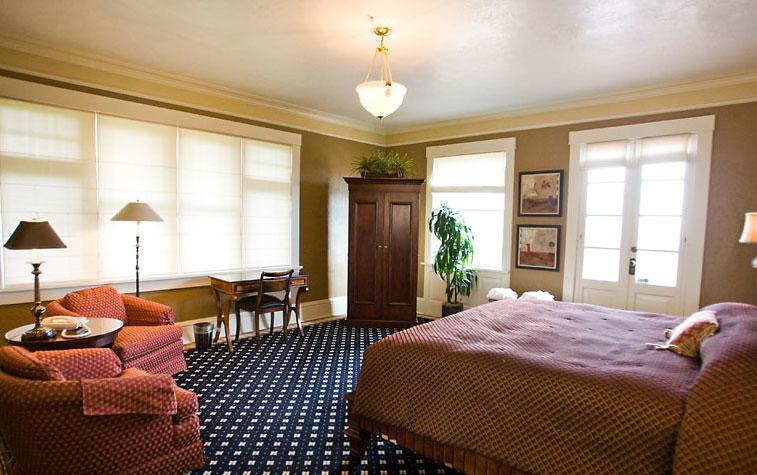 Bryce Canyon guestroom