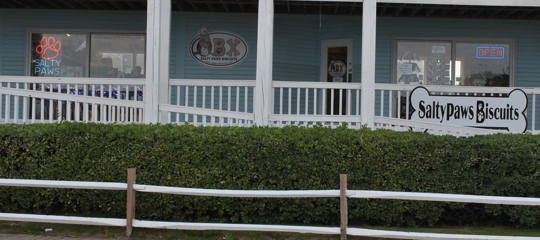 Salty Paws Biscuits in Jockey's Ridge Crossing