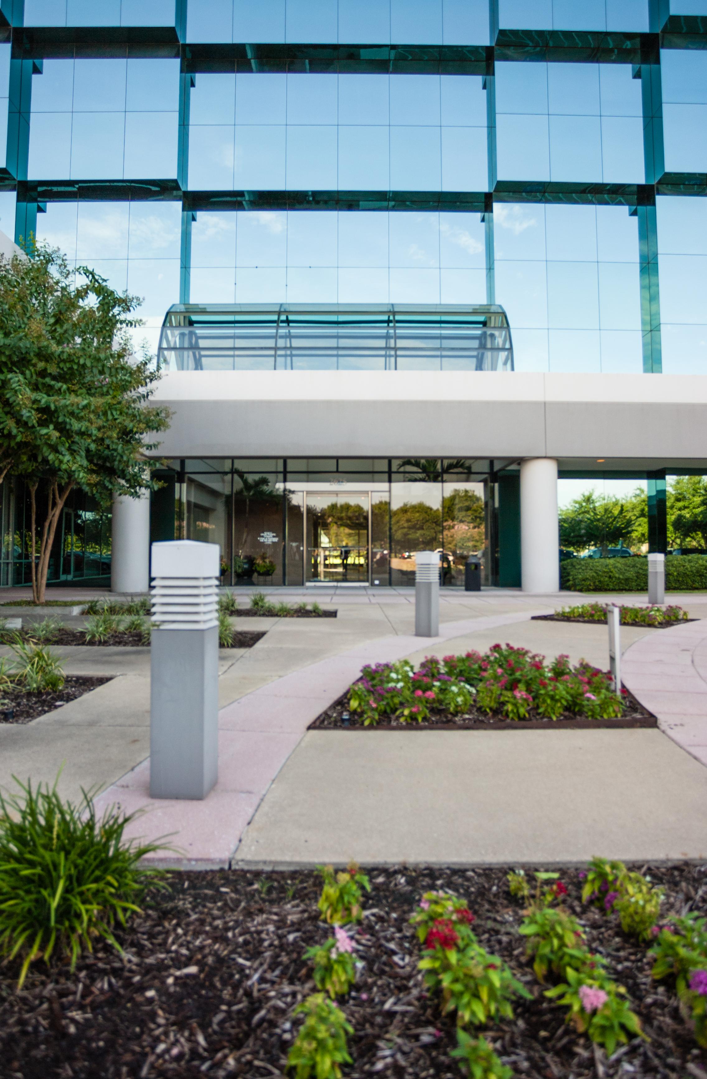 Cindy Flanagan, DDS Building Entrance