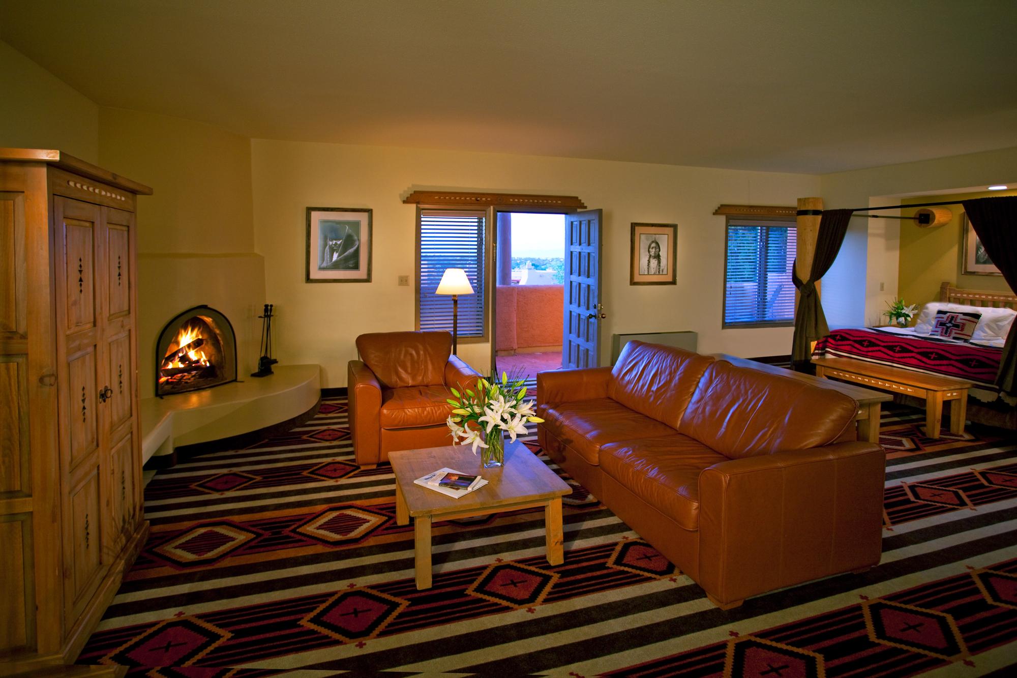 The Lodge at Santa Fe Guestroom