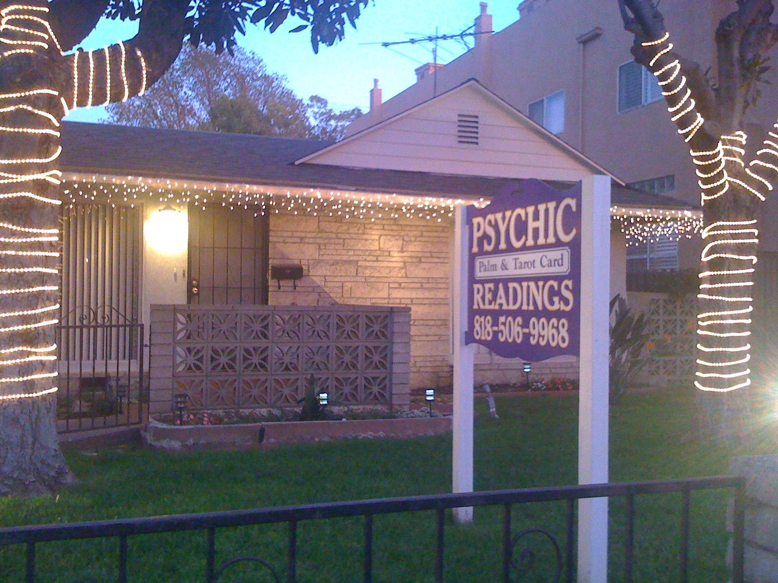 Psychic Palm & Tarot Card Readings