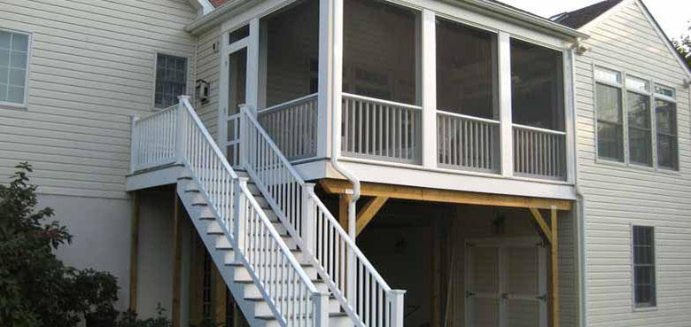 Screened-in Porch