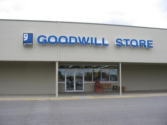 Goodwill Store - Huntington