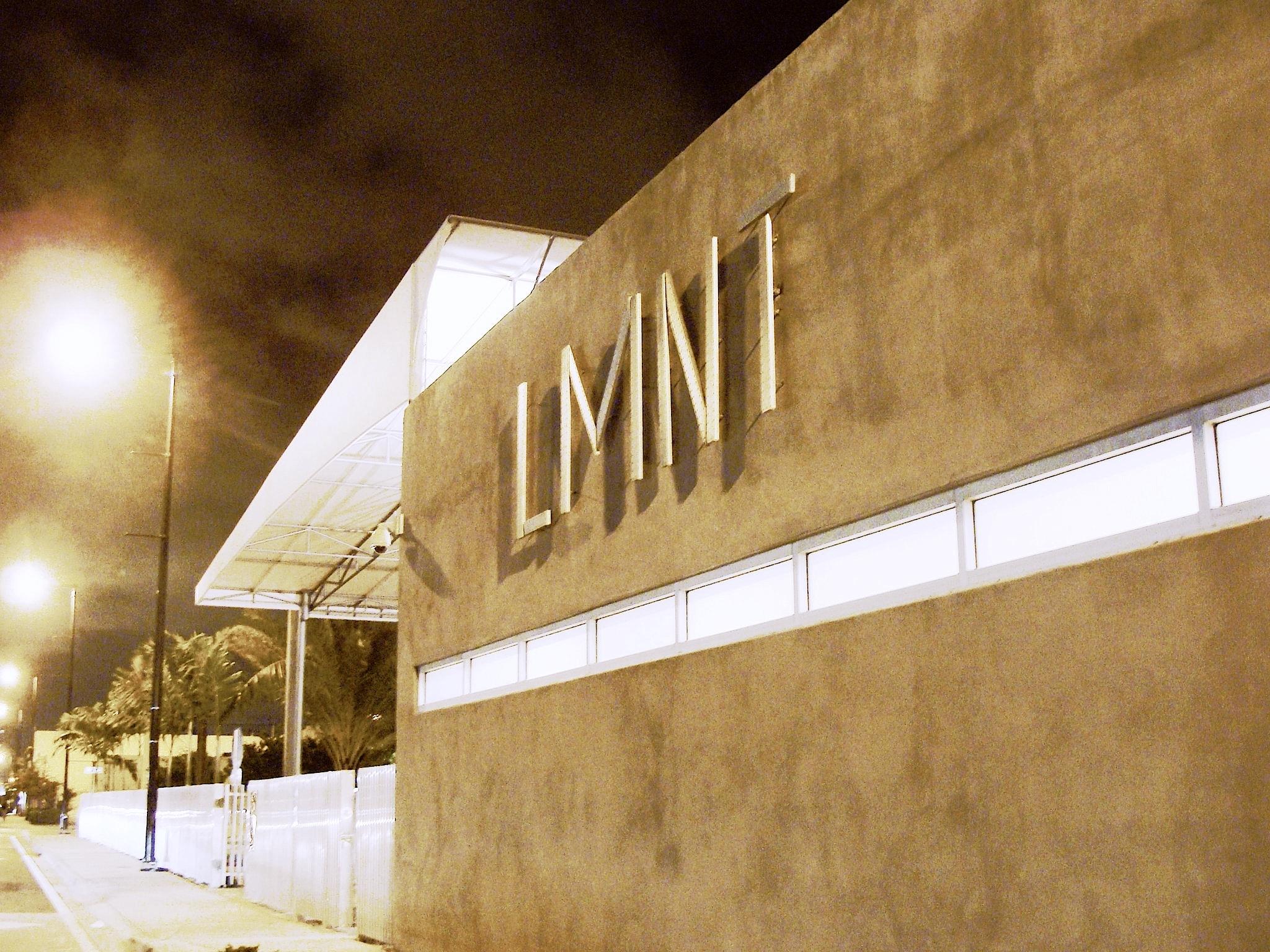 L M N T Contemporary Arts by night