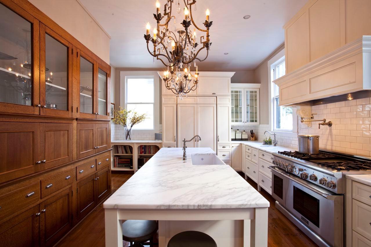 Updated Kitchen -- Historic District, Savannah