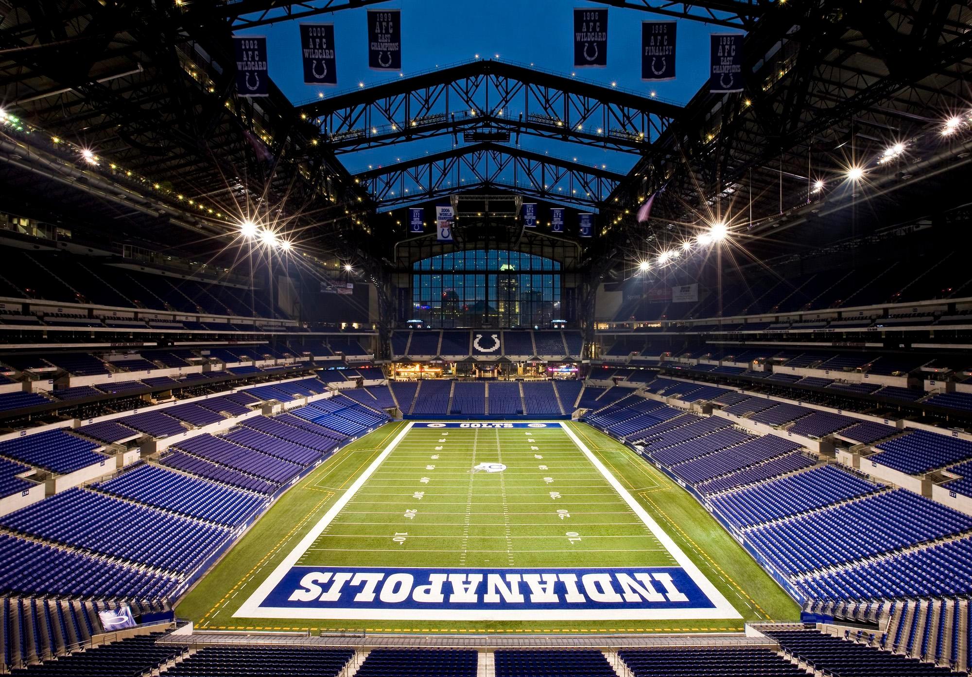 Lucas Oil Stadium Retractable Roof