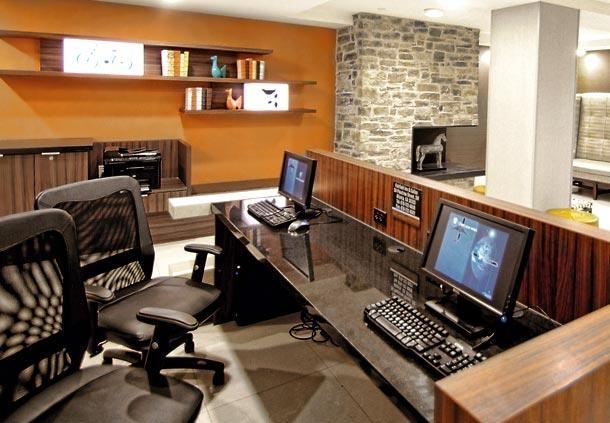 Brand New Business Center with Mac Computer