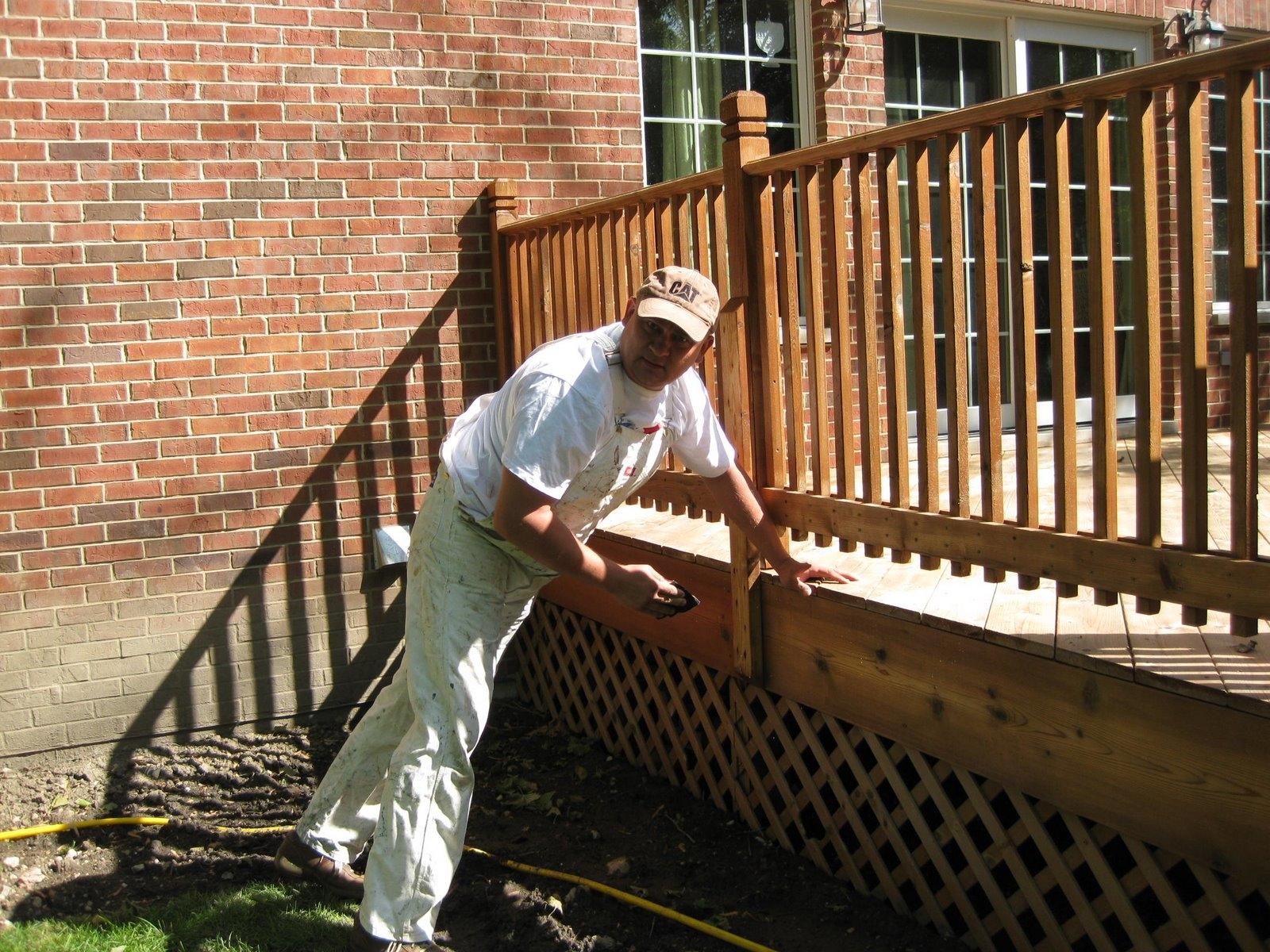 Chicago painter. Deck staining