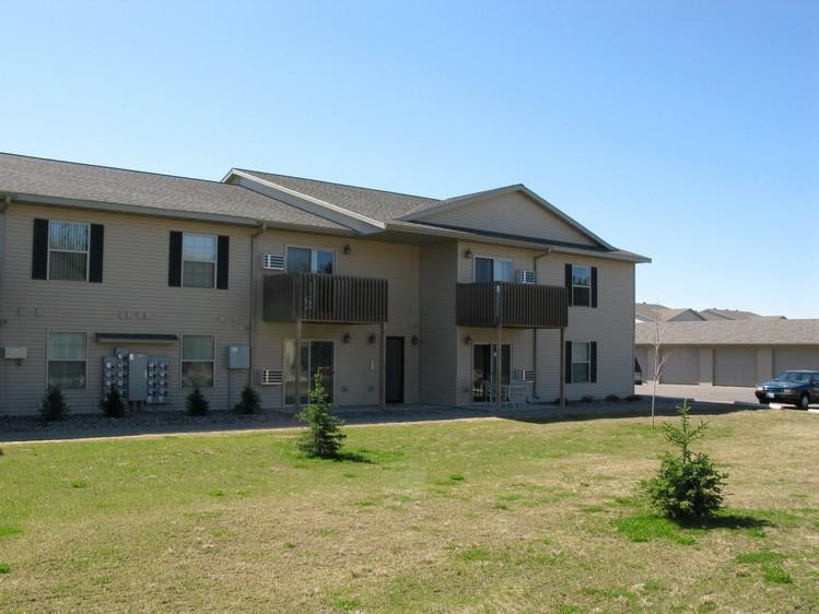 Jackson Estates Apartments in Merrill