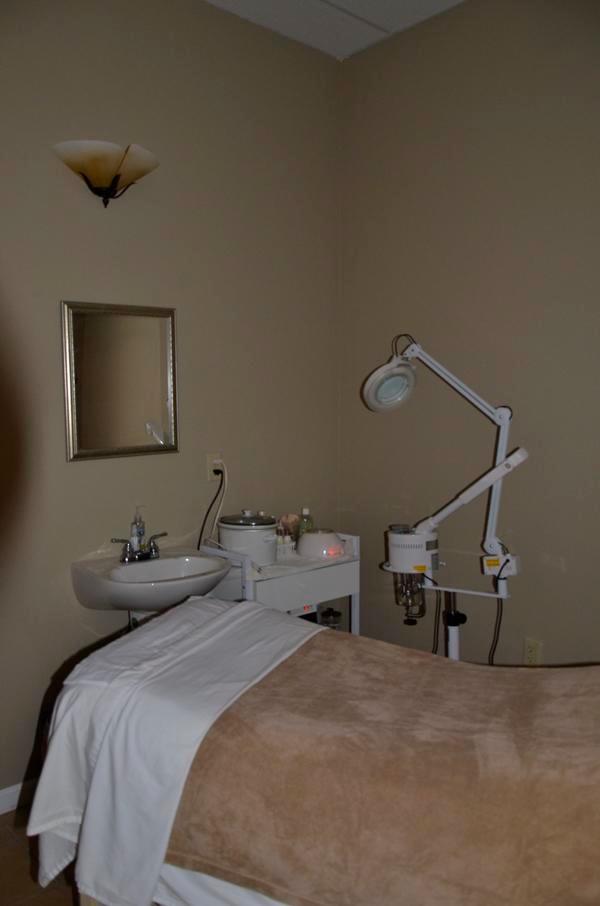 Fully service skincare treatments available!