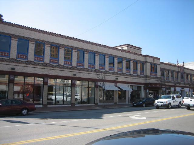 Thomas L Anderson, DDS in the Country Club Plaza