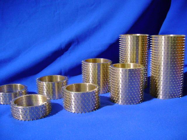 Wide range of pinned sleeve sizes for all perforating units