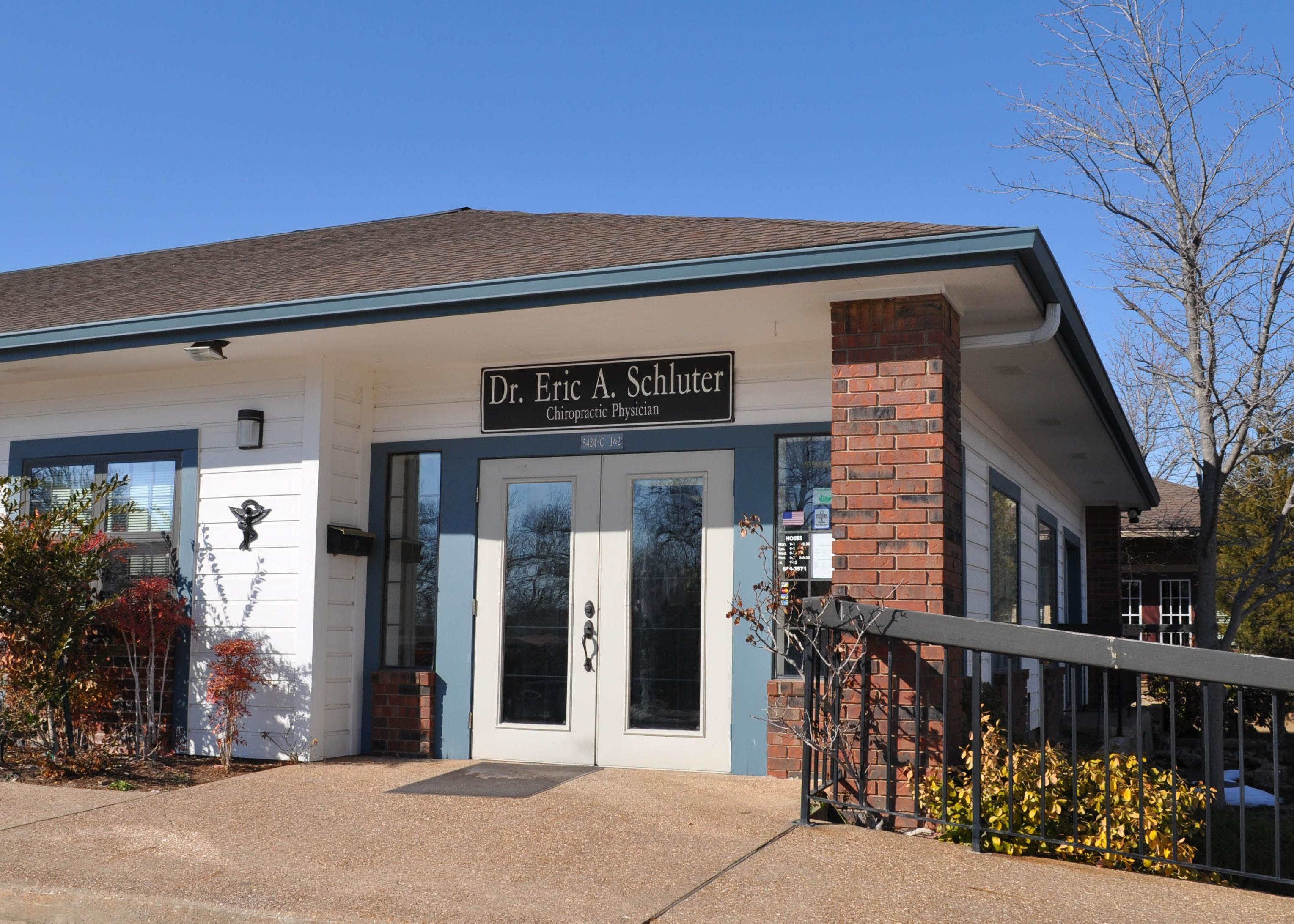 Schluter Chiropractic Front Door