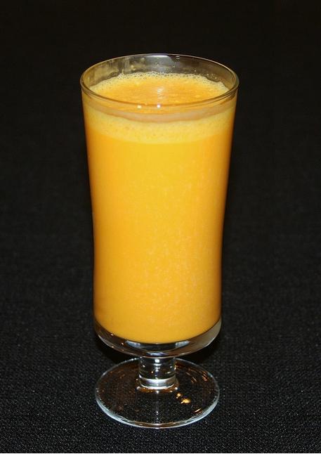 Mango lassi