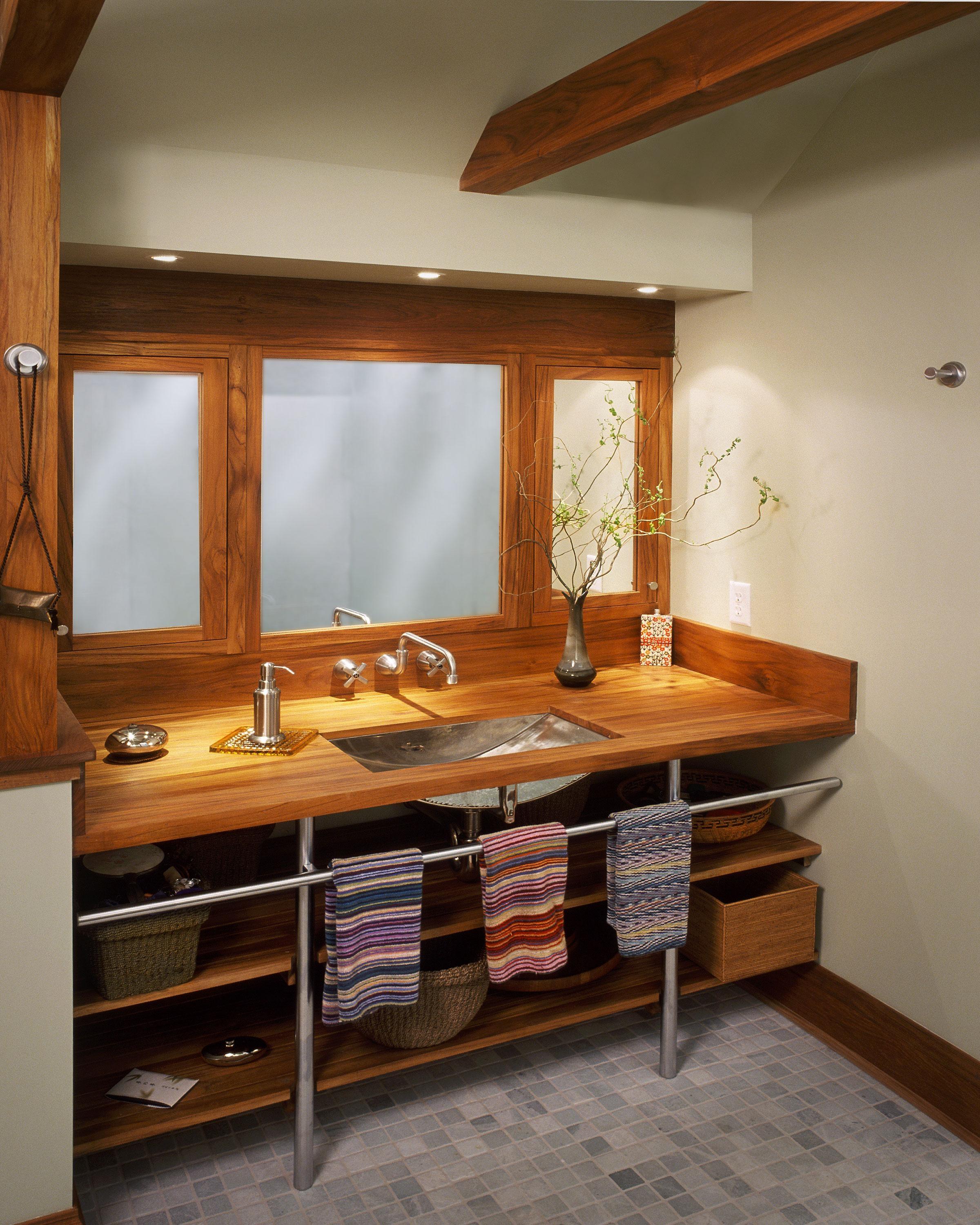 Eclectic bathroom in Minneapolis