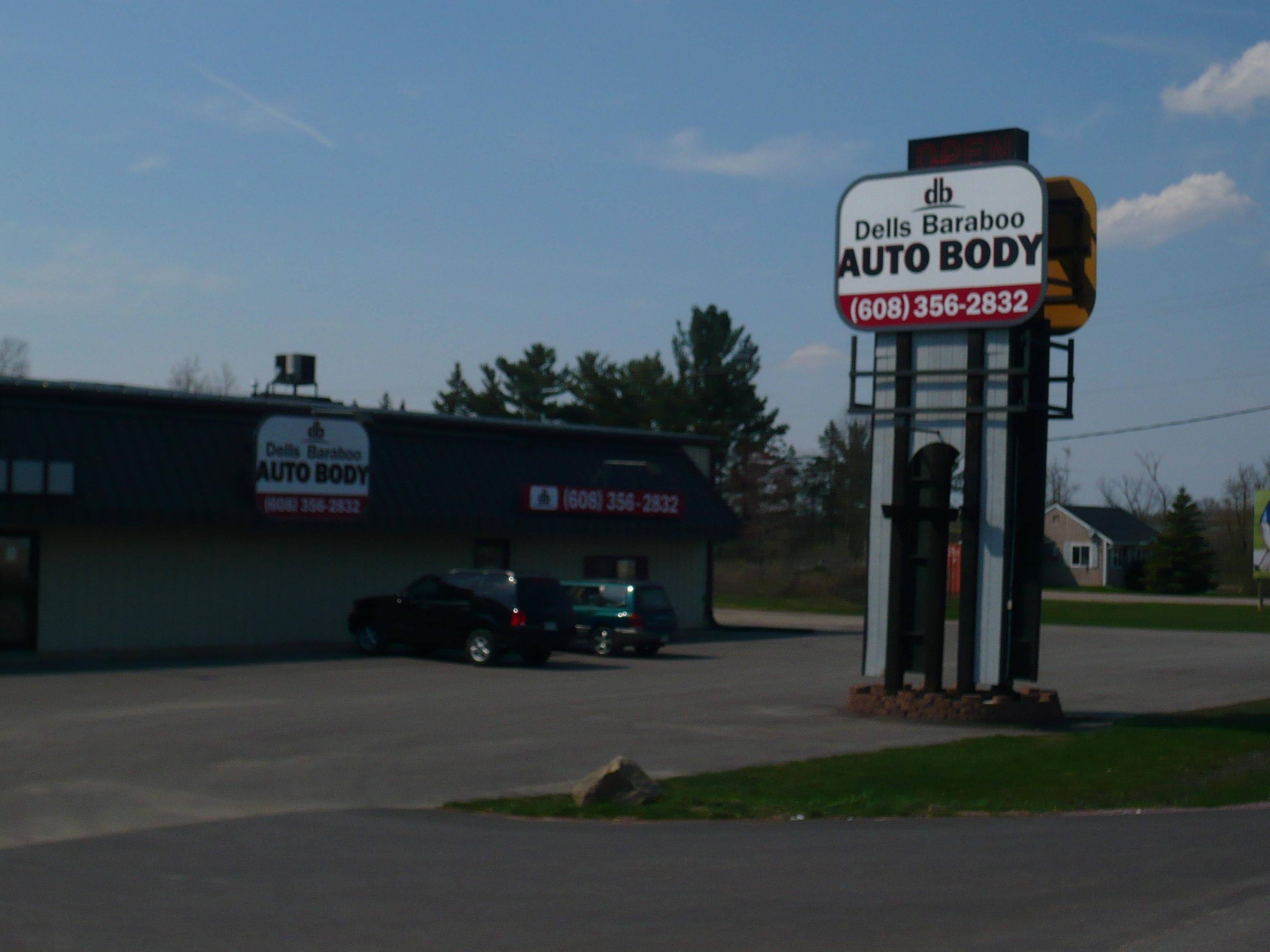 DELLS BARABOO AUTO BODY