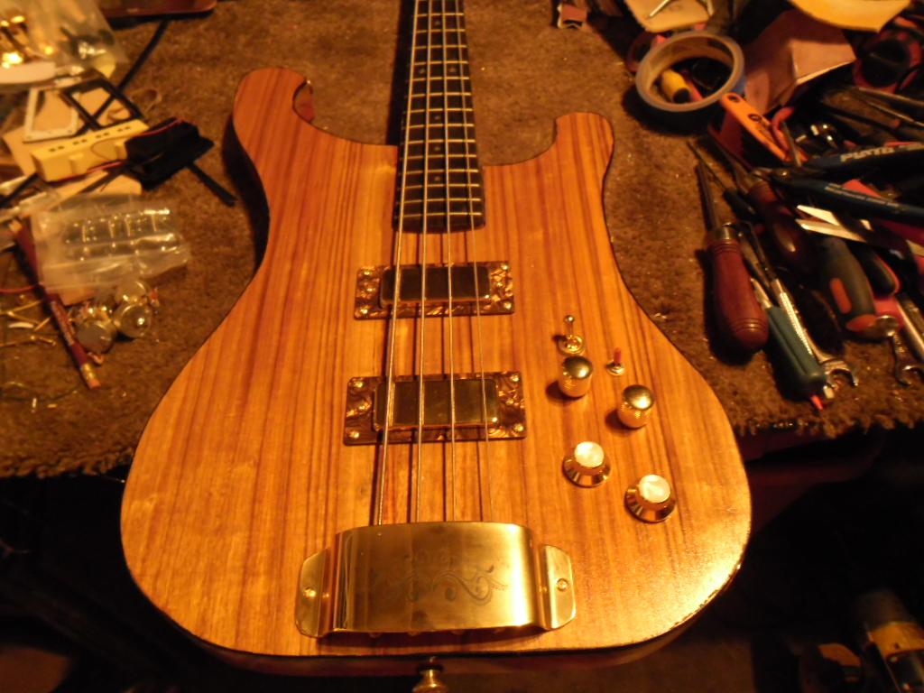 Dickenbacker Bass