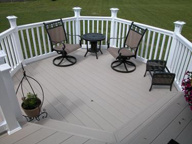 Vinyl railing and Gorilla Deck