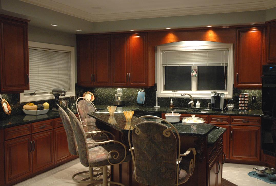 Kitchen Remodeling with Cabinet Refacing