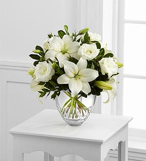 The FTD� Holiday Elegance� Bouquet by Vera Wang 11-C9