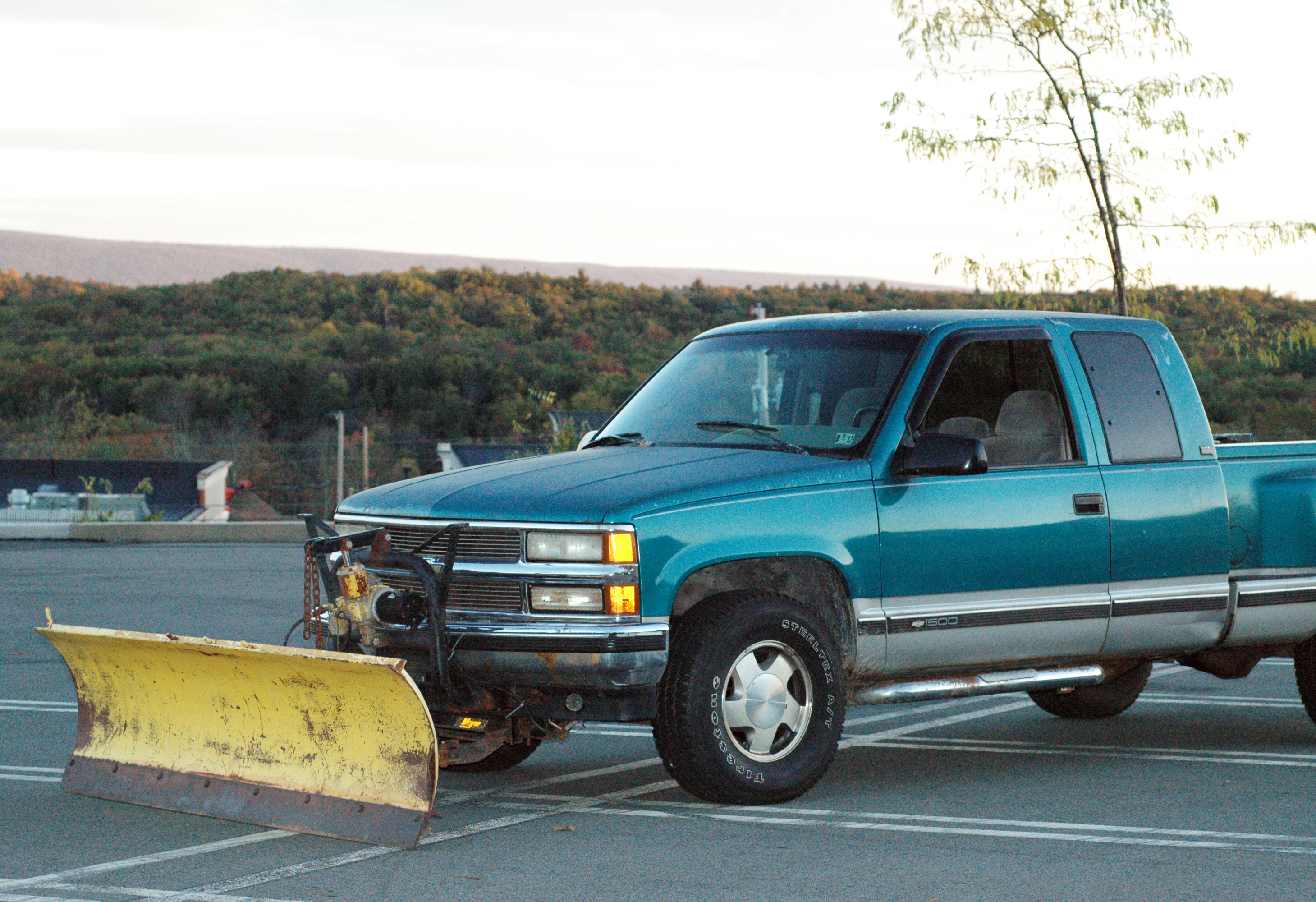 Road Service Vehicle/Plow Truck