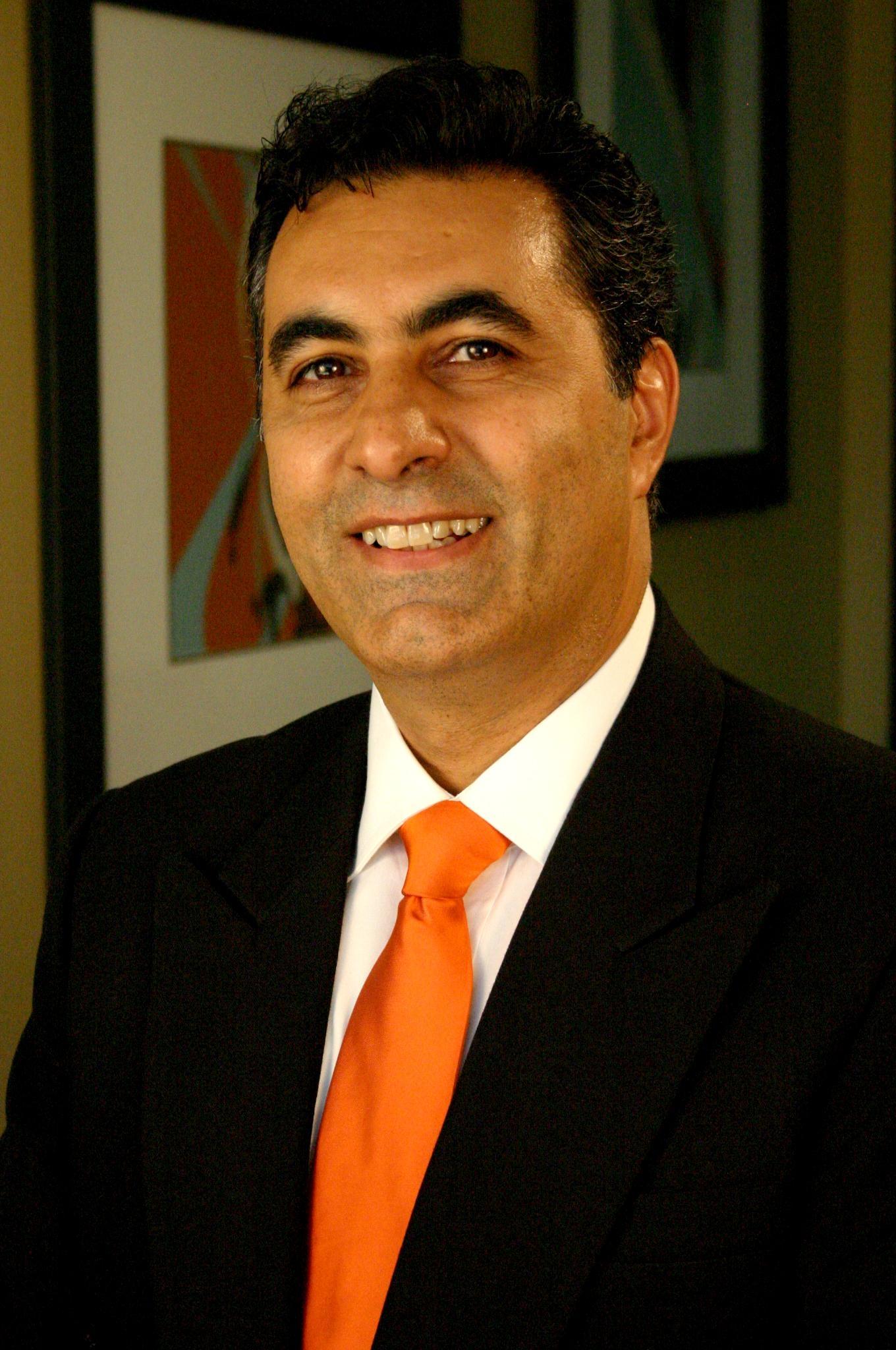 Dr. Ahmad Ahmadian DDS