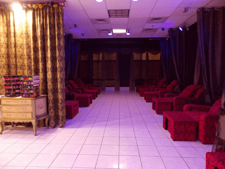 Relaxing mani/pedi area