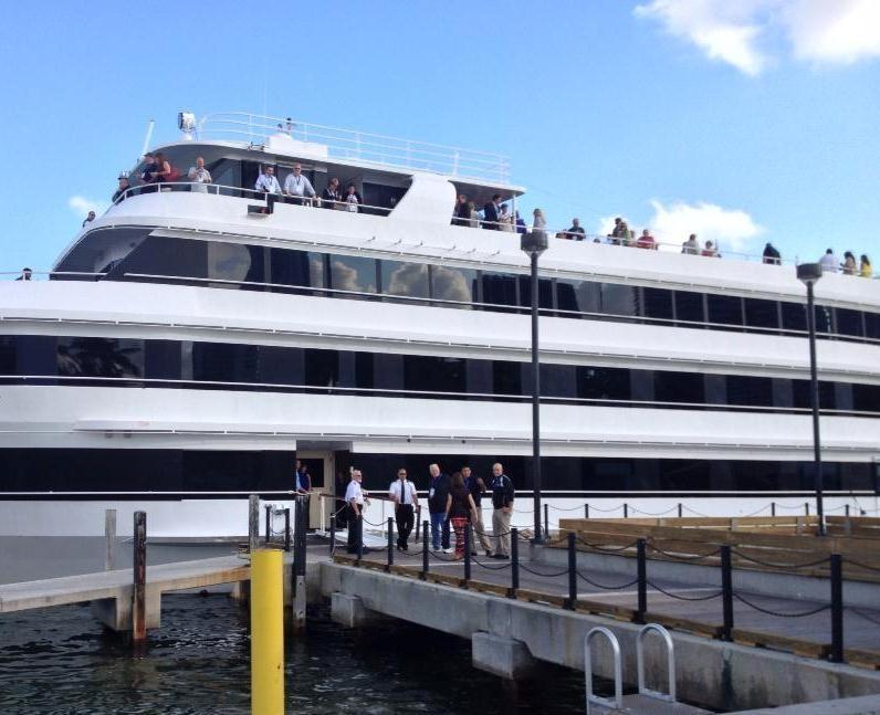 300 Person Corporate Event Hosted Aboard A Yacht