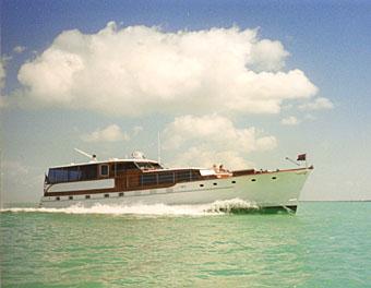 TIRELESS Cruising off of Plantation Key