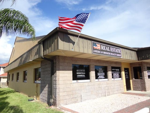 Central Location in the Heart of Cape Coral