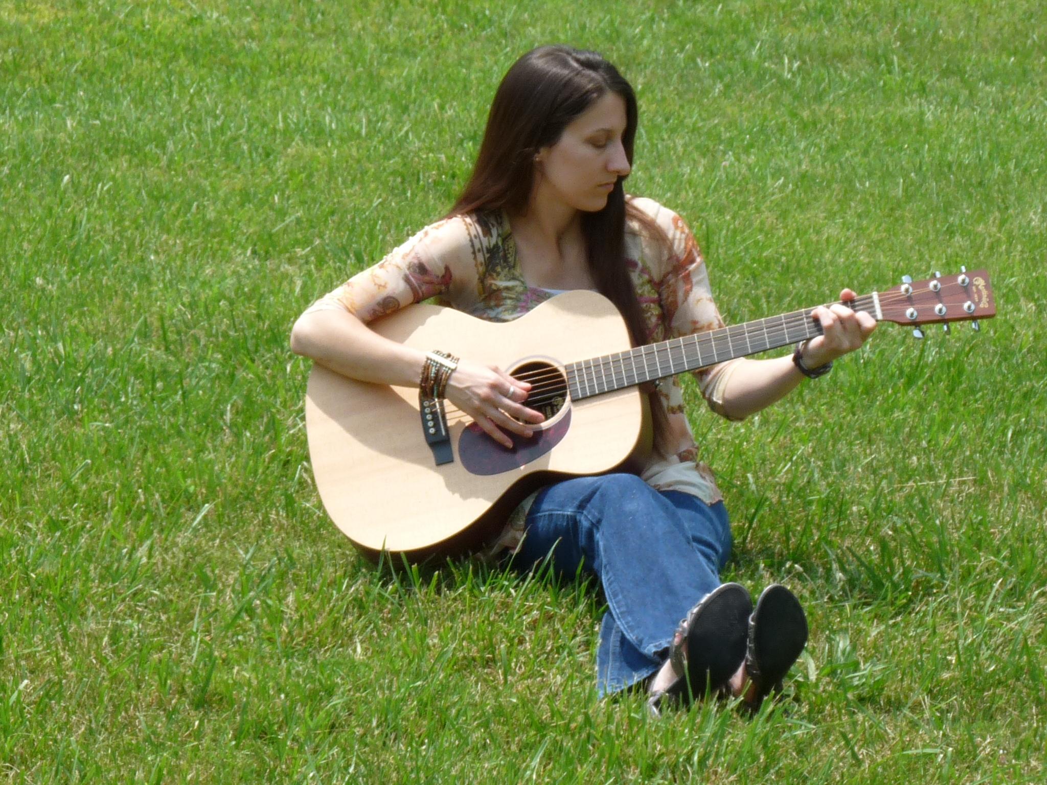 Piano & Guitar Lessons with Jennifer Lyn