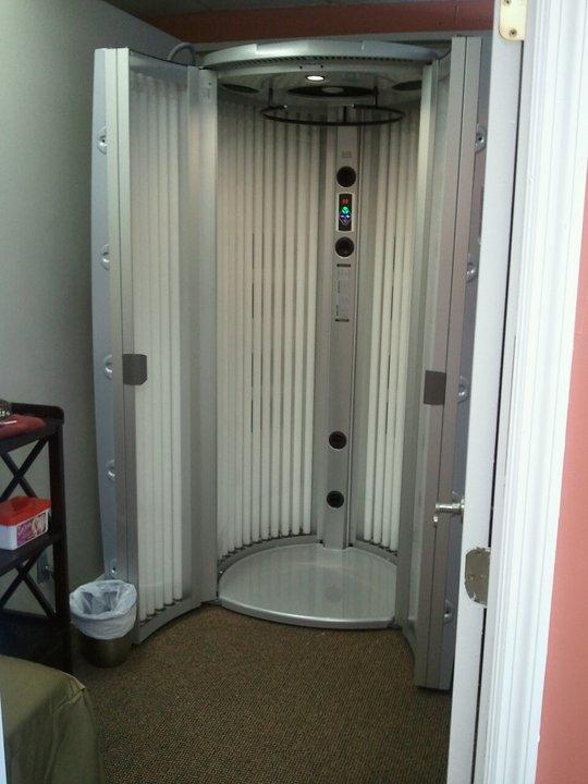 State of the Art stand up tanning unit