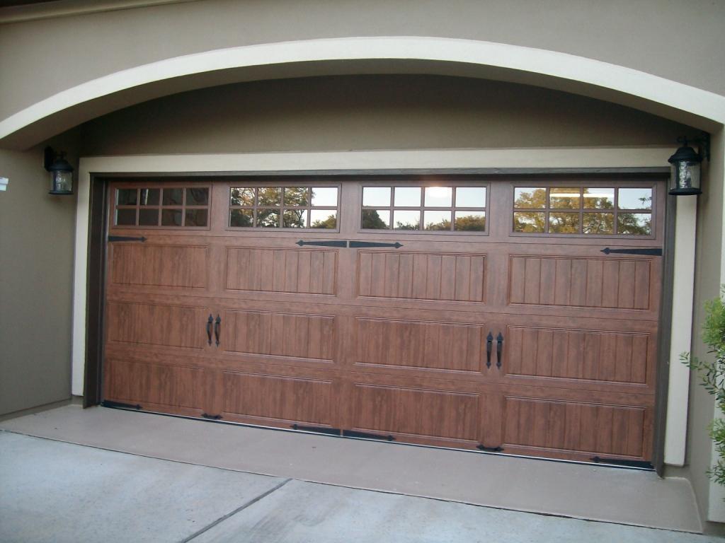 Clopay Ultra-Grain Dark Oak, Looks like a wood door!