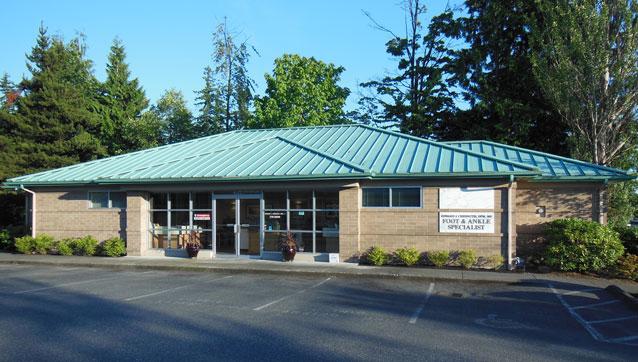 Emergency Dental Care is located across the road from the Everett Costco—on east side of 19th Avenue SE.