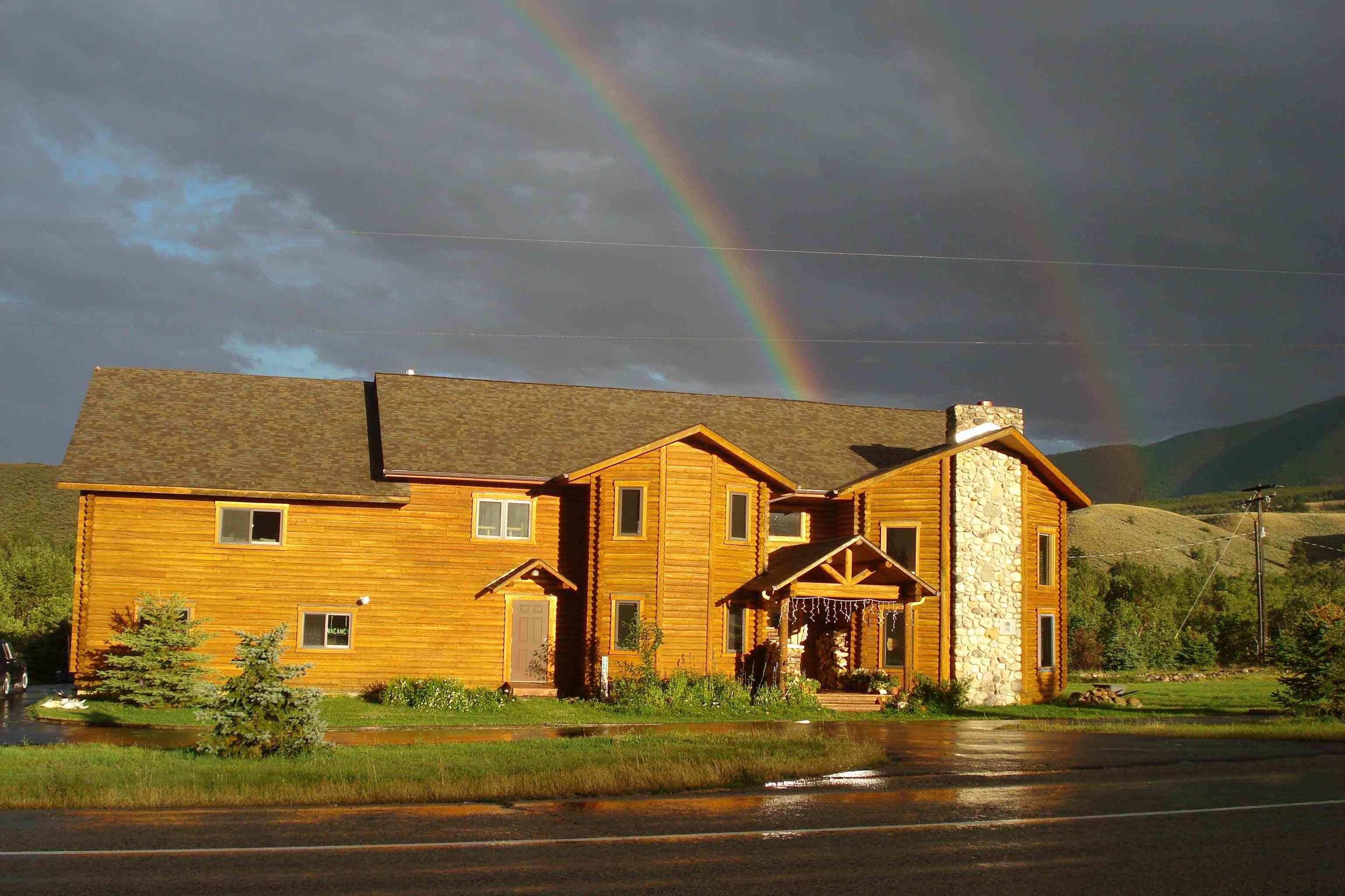 Inn on the Beartooth