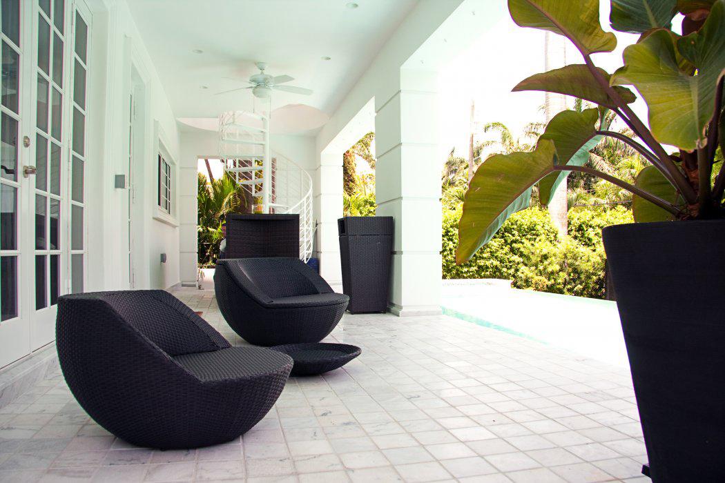 Modern Patio Furniture