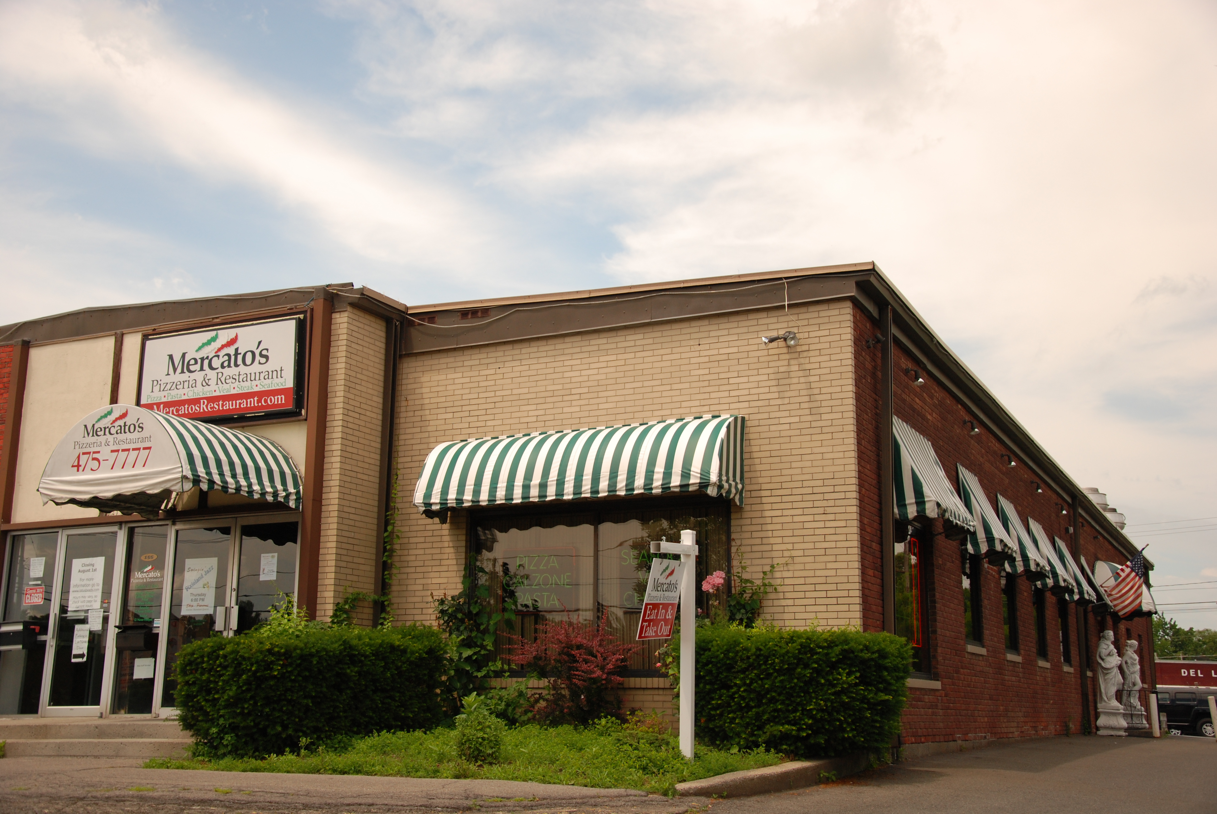 Mercato's Pizzeria & Restaurant