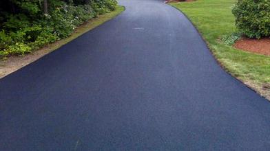 Asphalt Driveway Paving & Repairs