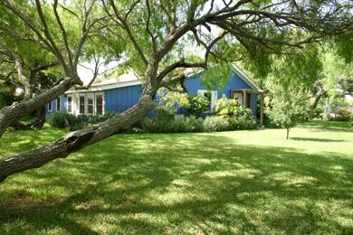 The Blue Heron Beach House is perfect for family gatherings. Located near the water, the view of the pier and Baffin Bay is wonderful.