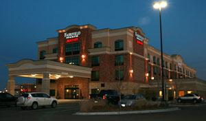 Cedar Rapids Hotel Front View