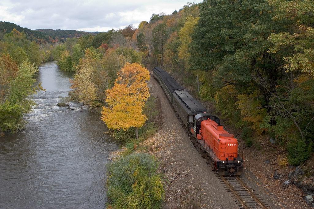 Fall Foliage from the Naugatuck Railroad