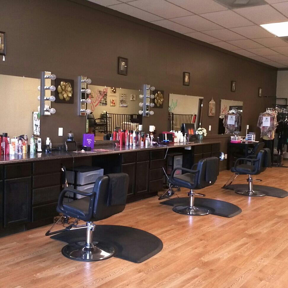 Liquid Layers Hair Salon