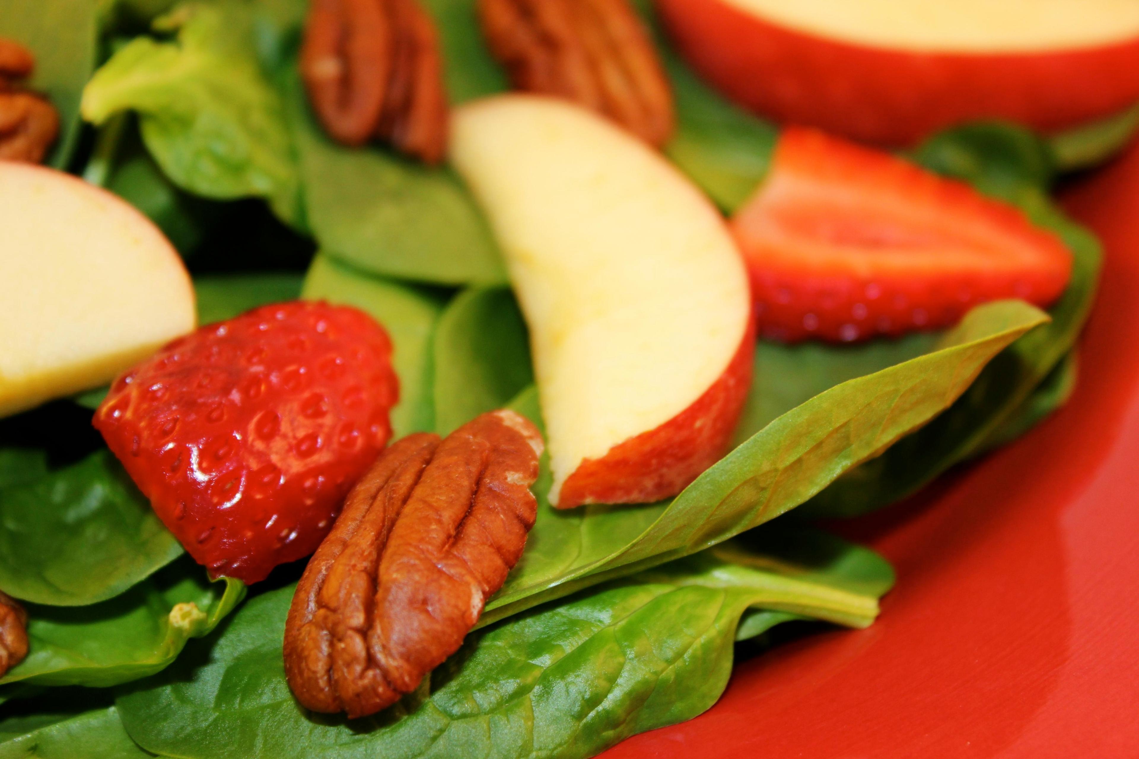 Spinach Berry Salad