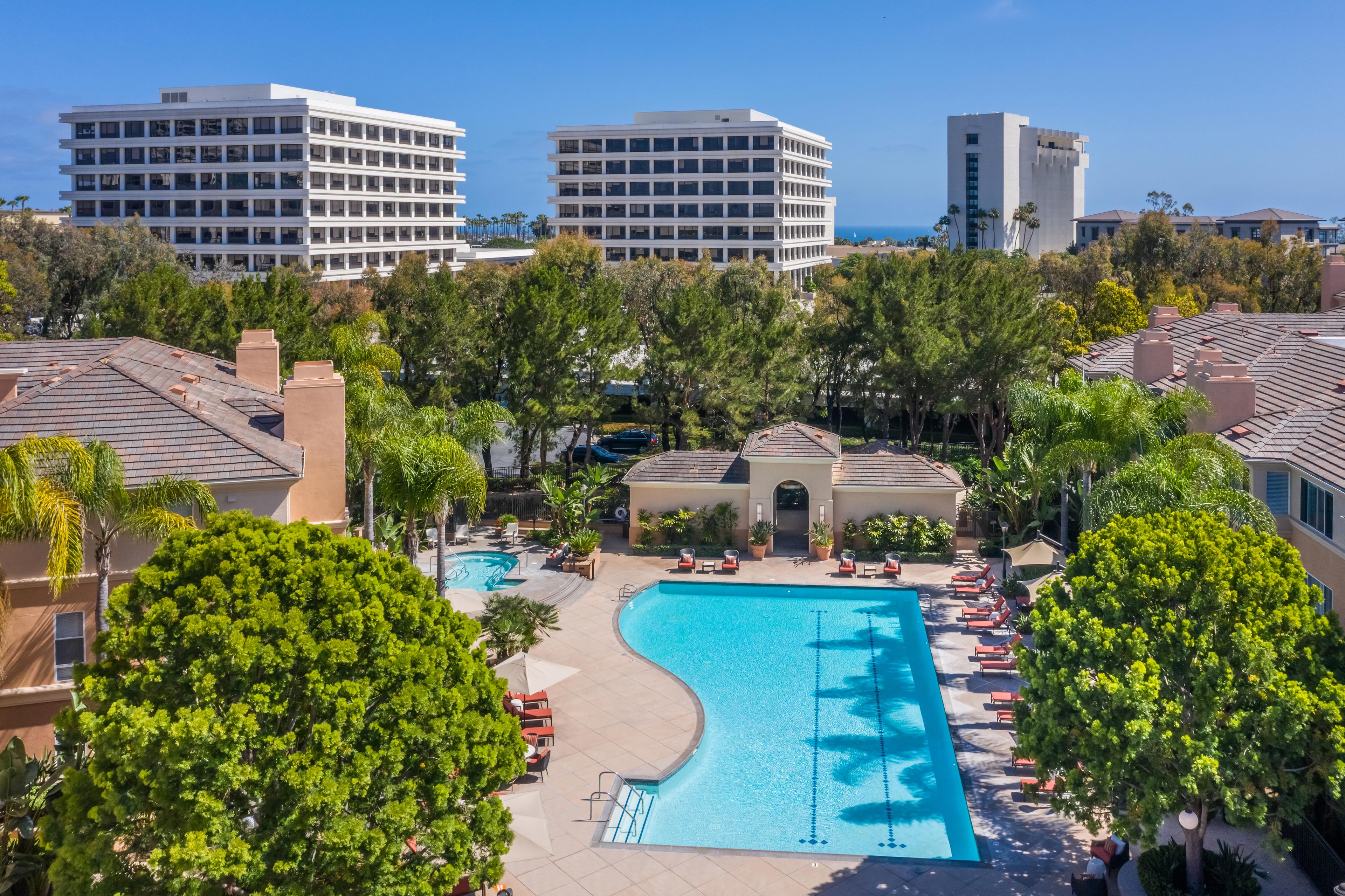 Colony at Fashion Island Apartment Homes