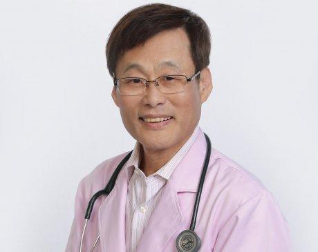 Youngs ObGyn: Young Kim, MD