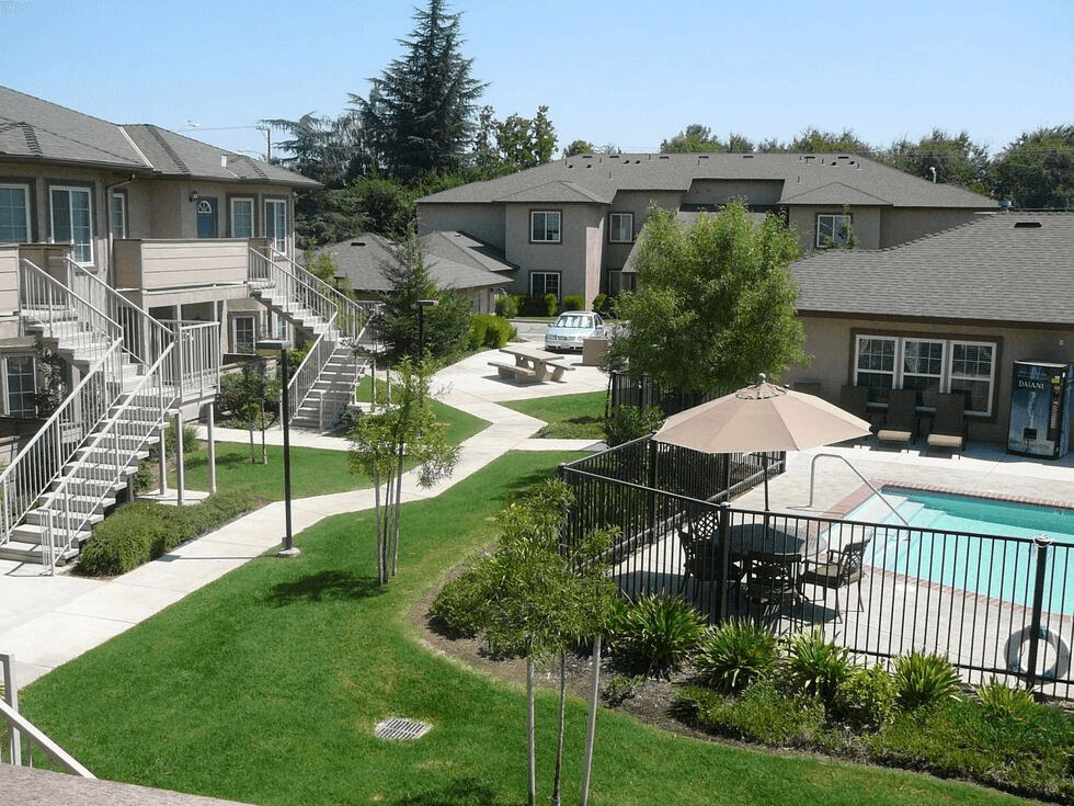 Oak Park Apartments